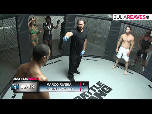 ❤️ Ultimate Fighter ቀለበቱ ውስጥ ከተጣላ በኋላ አንዲት ቁጥር ሴትን ትበዳለች። ❤❌ ጥራት ያለው የወሲብ ፊልም ️❤